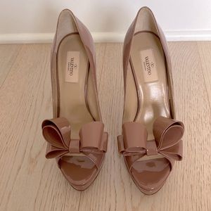 Valentino Sandals 38.5 NEW